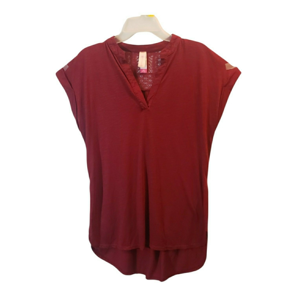 No Boundaries womens lg burgundy cap sleeves summer top. 7037